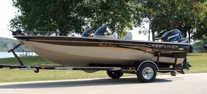 Muskie Edition CRESTLINER Boat